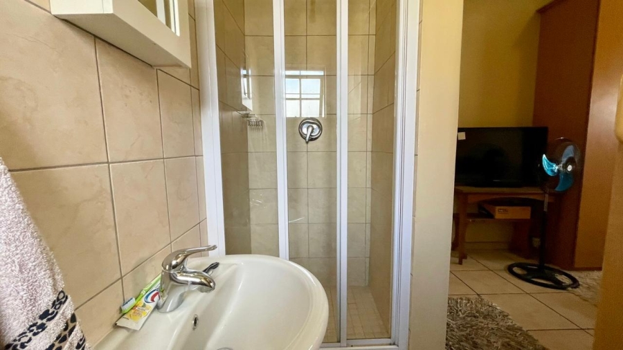 3 Bedroom Property for Sale in Waterval East North West